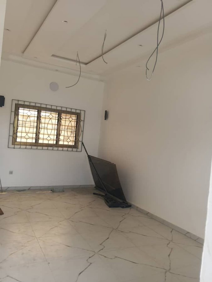 Appartement duplex de 2 pièces avec finitions haut standing et climatisation intégrale