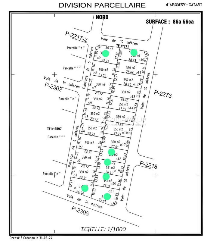 Terrain constructible de 335 m² avec titre foncier et commodités essentielles
