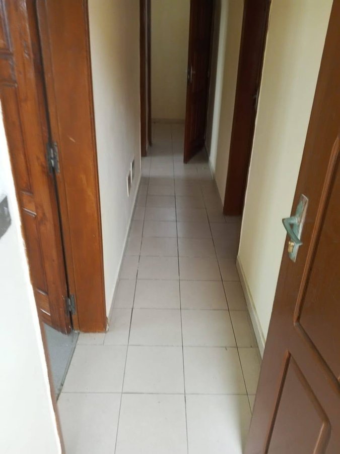 Appartement cosy de 2 pièces avec arrière-cour et accès véhicules
