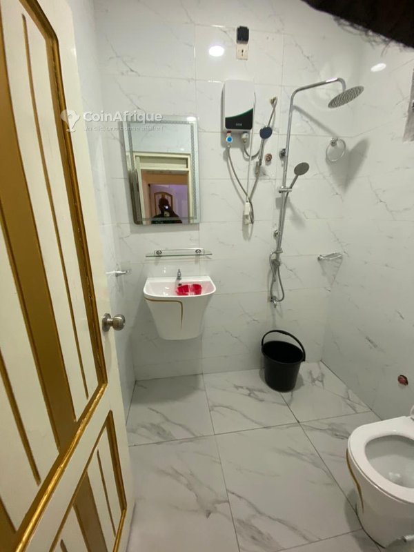 Appartement meublé de 3 pièces avec climatisation et WiFi