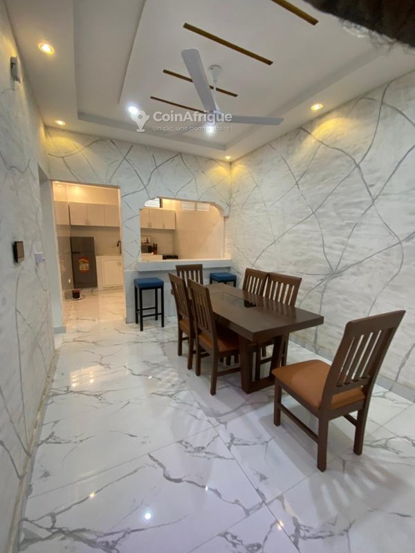 Appartement meublé de 3 pièces avec climatisation et WiFi