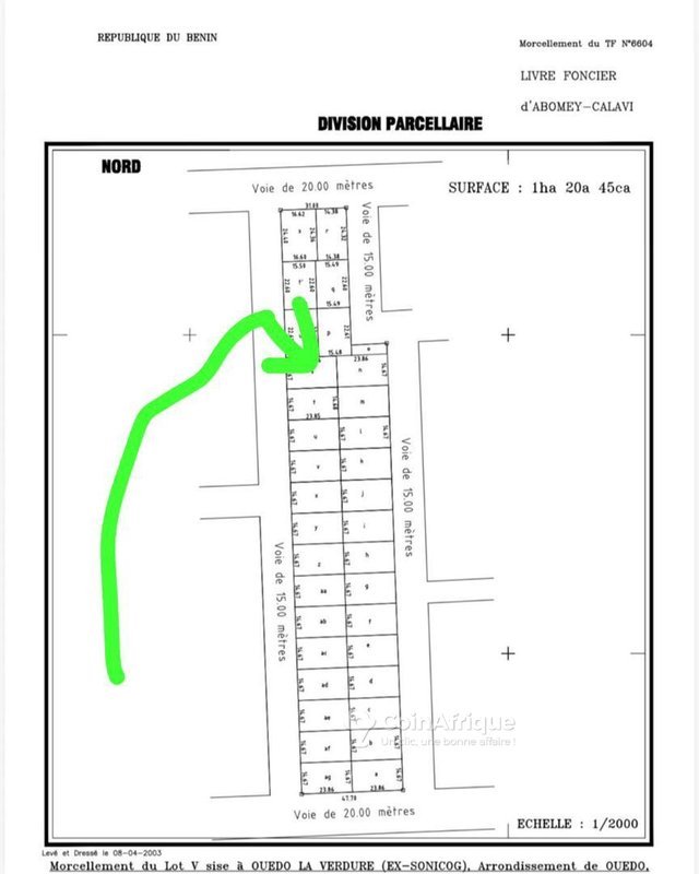 Terrain vierge de 350 m² idéalement situé près des commodités