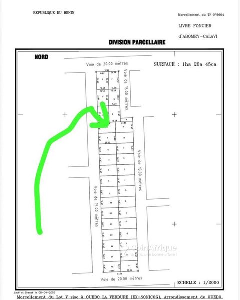 Terrain vierge de 350 m² idéalement situé près des commodités