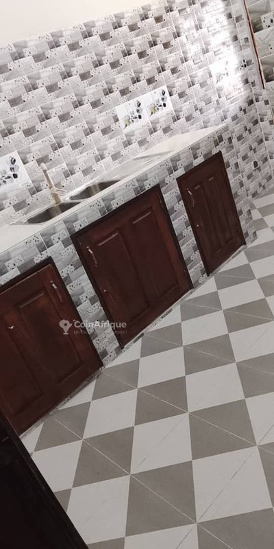Appartement de 3 pièces haut standing avec balcon et commodités modernes