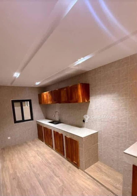 Villa luxueuse de 5 pièces avec suite parentale et sécurité haut de gamme