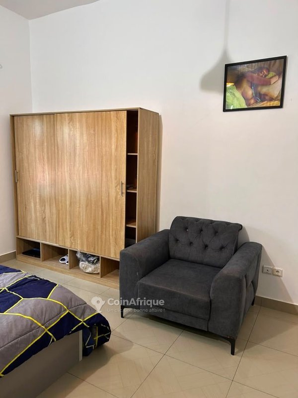 Appartement meublé de 3 pièces avec climatisation et équipements haut de gamme
