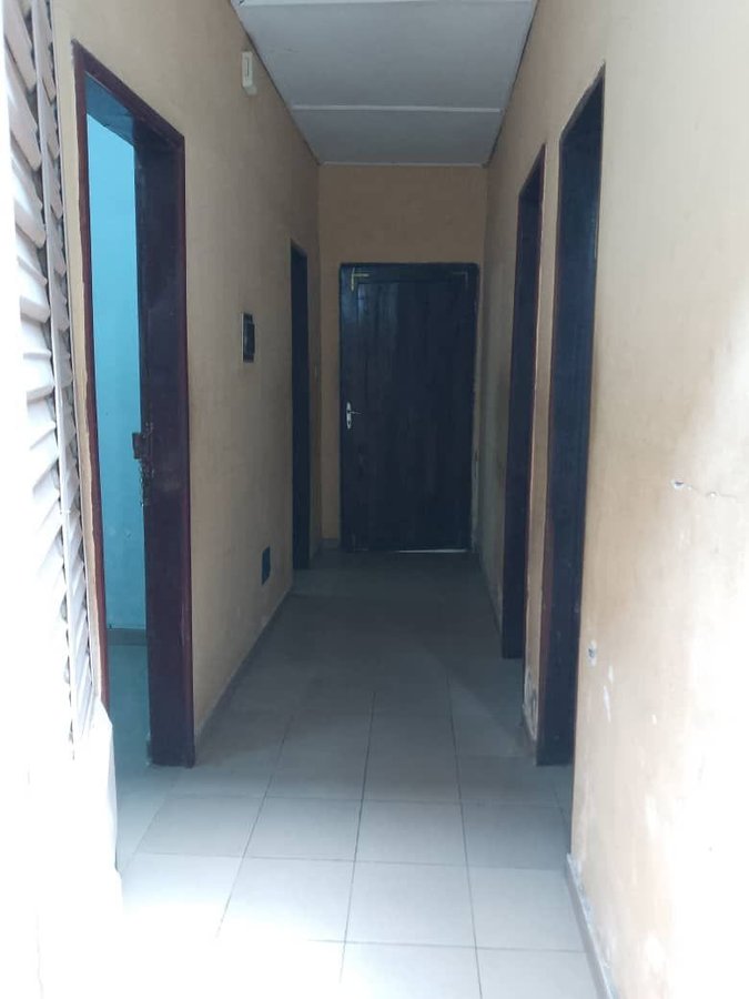 Appartement cosy de 2 pièces avec garage sécurisé pour deux véhicules