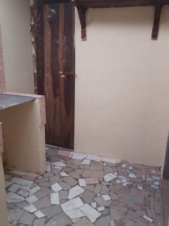 Appartement 1 pièce avec douche séparée et accès véhicule