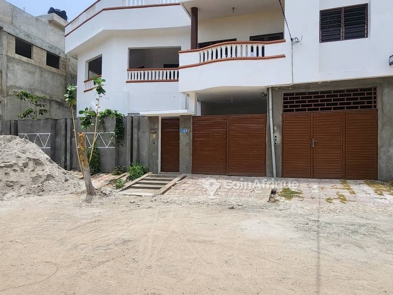 Villa luxueuse de 4 pièces avec entrée personnelle et proche de la plage
