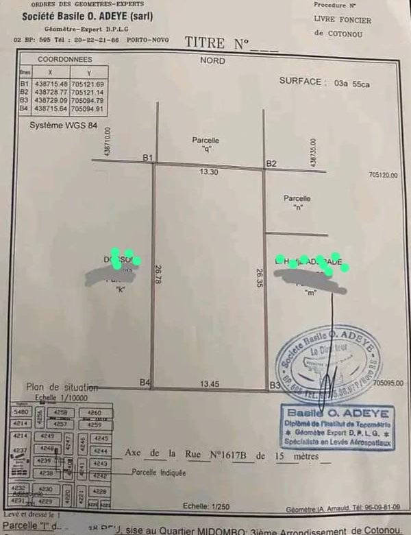 Terrain clôturé de 355 m² avec attestation de recasement et titre foncier en cours