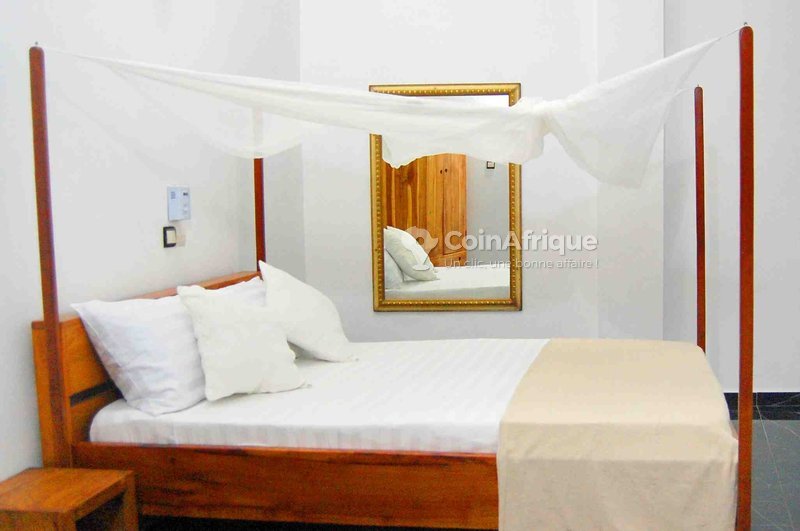 Appartement meublé de 3 pièces avec climatisation et balcon dans un quartier calme