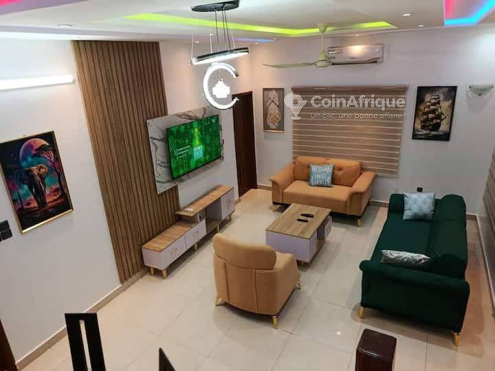 Appartement meublé 2 pièces avec climatisation et proximité de la plage