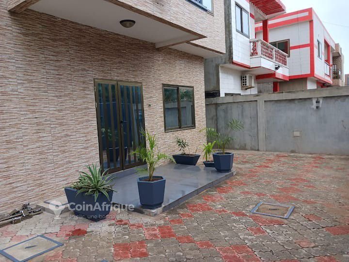 Appartement meublé 2 pièces avec climatisation et proximité de la plage
