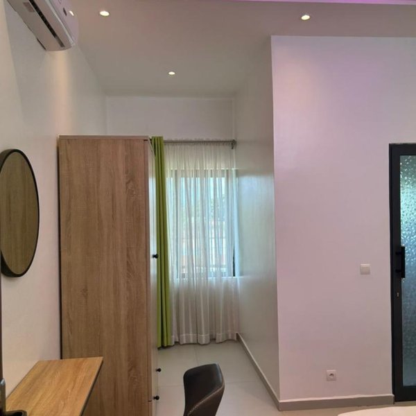 Appartement meublé 2 pièces avec services haut de gamme et confort moderne
