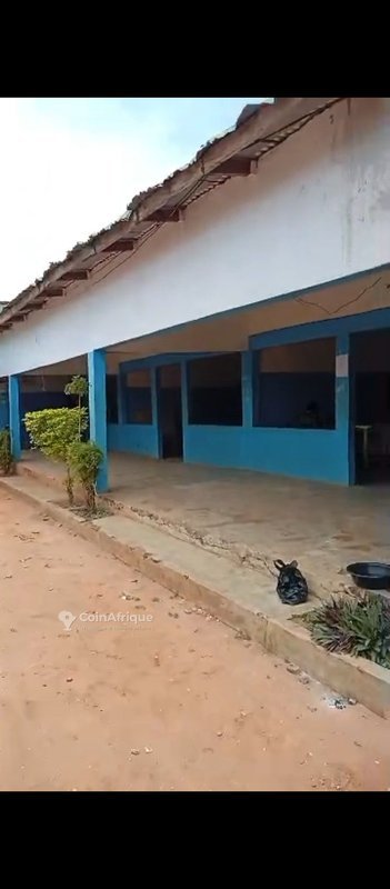 Immeuble exceptionnel avec école fonctionnelle et centre de formation professionnelle sur 2188 m²