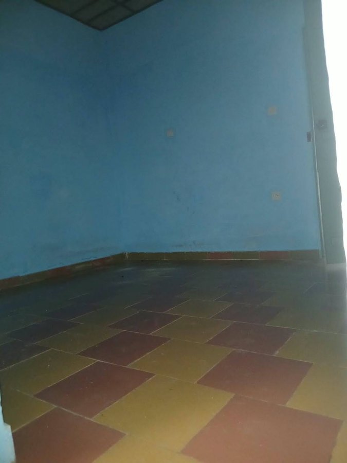 Appartement d'une pièce avec terrasse et sécurité renforcée