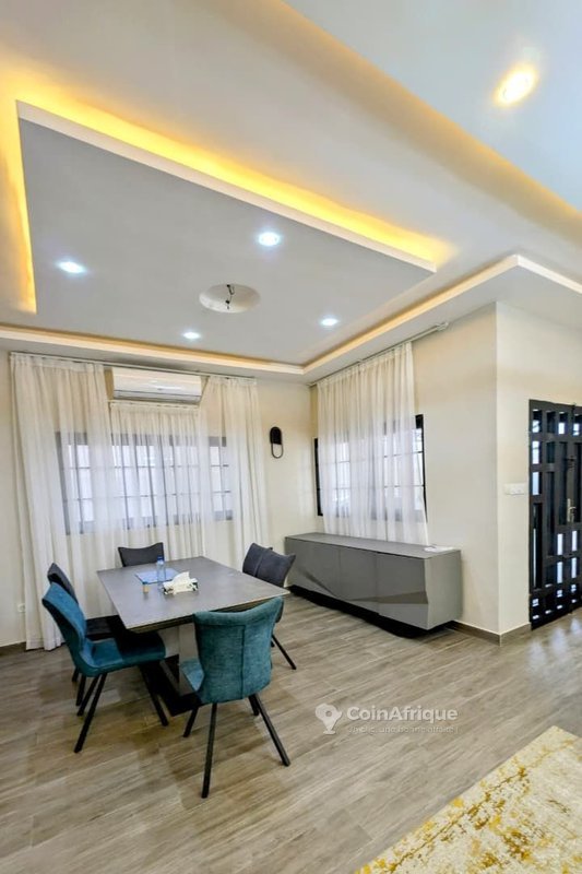 Villa luxueuse de 4 pièces avec piscine privée et climatisation intégrée