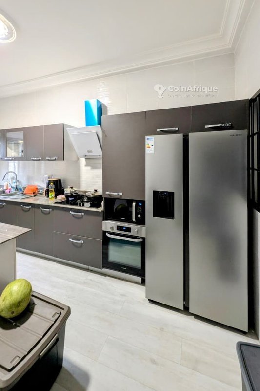 Villa luxueuse de 4 pièces avec piscine privée et climatisation intégrée