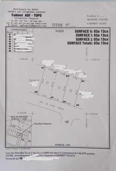Terrain clôturé avec documents légaux disponibles - Proximité immédiate des axes routiers