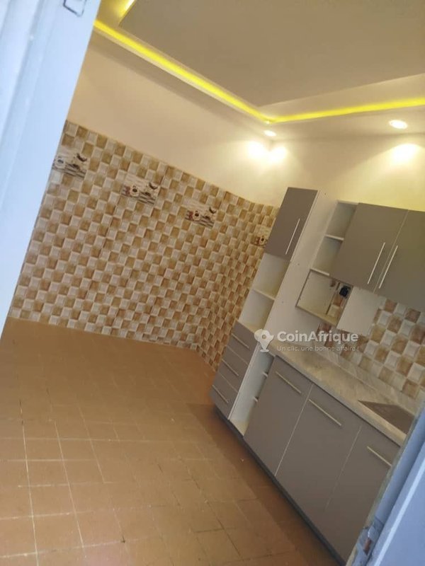 Location entrée personnelle de 4 chambres-salon