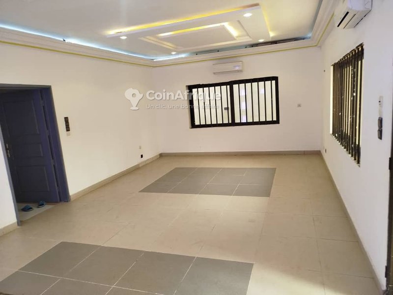 Location entrée personnelle de 4 chambres-salon