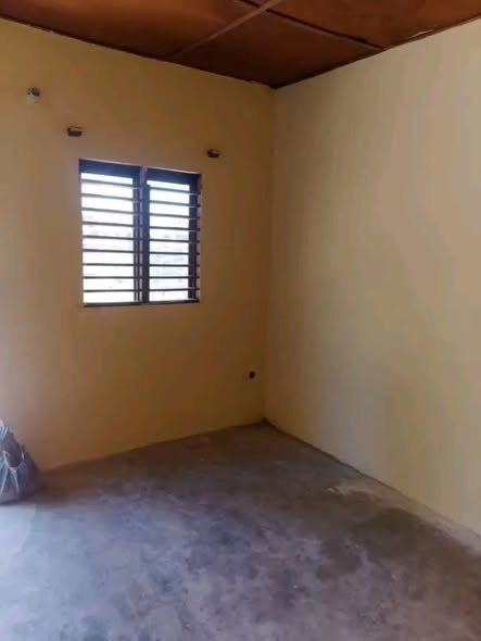 Appartement meublé d'une pièce avec commodités intérieures et finitions soignées
