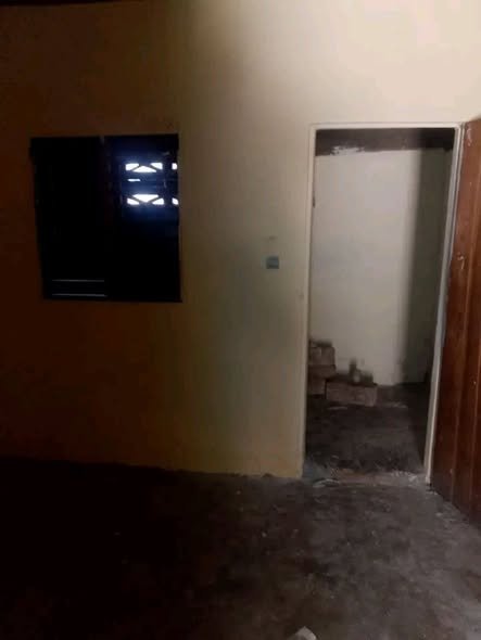 Appartement meublé d'une pièce avec commodités intérieures et finitions soignées