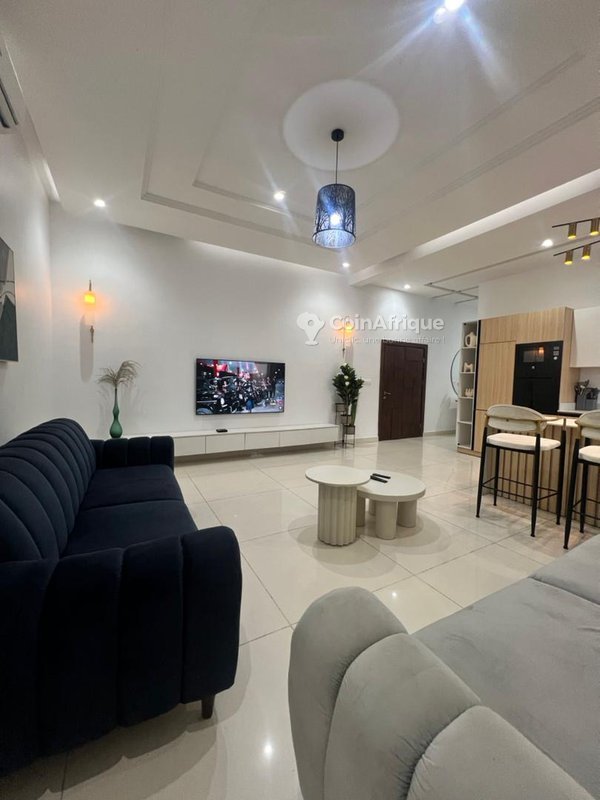 Appartement meublé haut standing de 3 pièces avec climatisation et équipements modernes