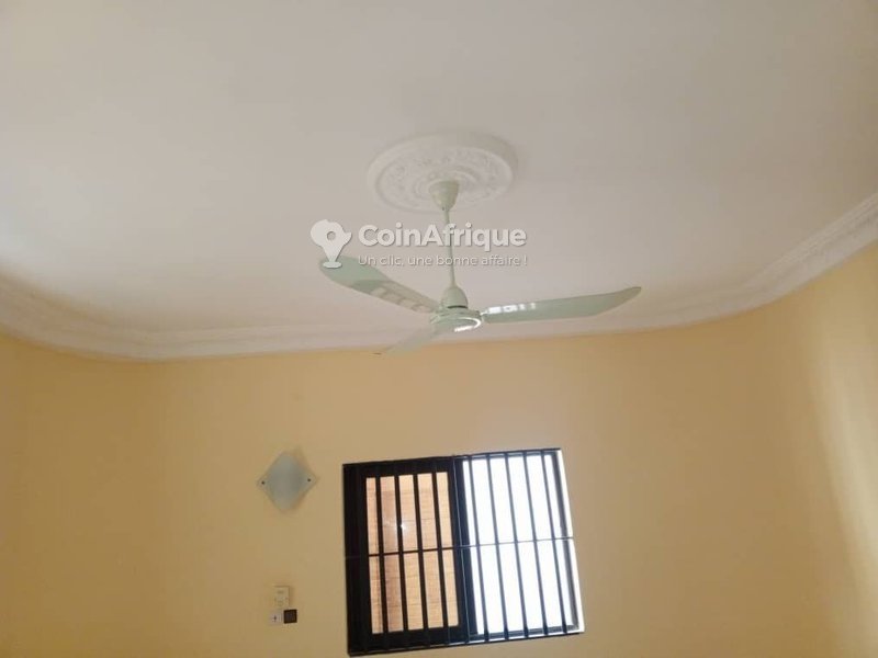 Villa luxueuse de 6 pièces avec jardin et terrasses spacieuses