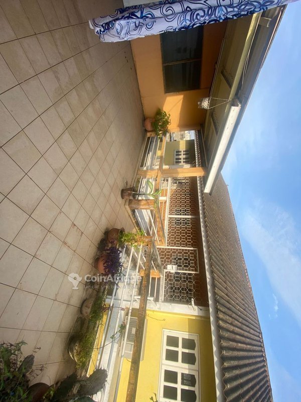 Villa luxueuse de 5 pièces avec grande terrasse et titre foncier personnel
