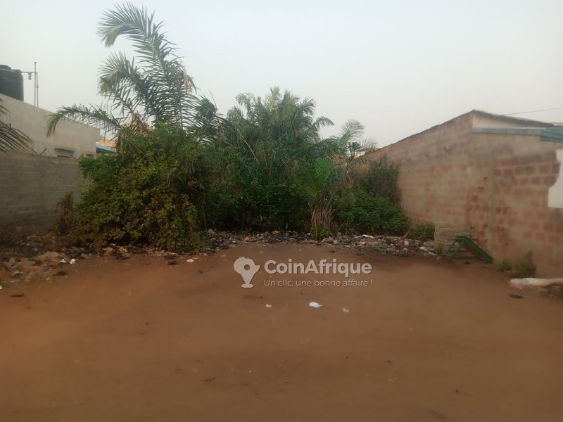 Terrain à vendre - Parcelle de 335 m² idéalement située près d'une grande voie