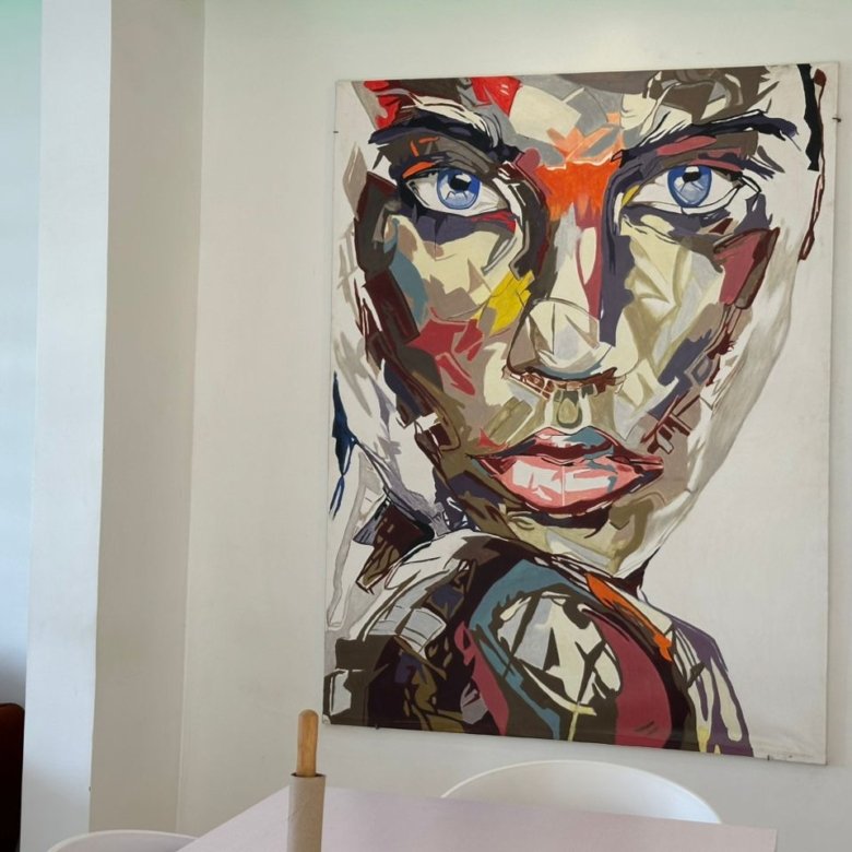 Appartement meublé 2 pièces avec salon dans un immeuble de standing