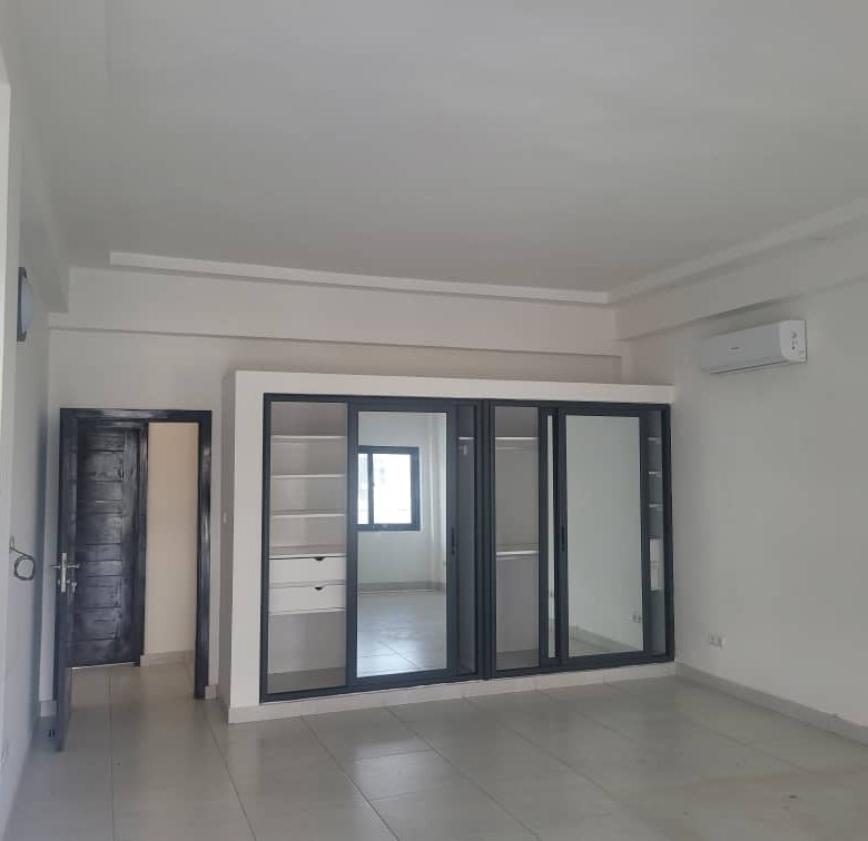 Villa luxueuse de 6 chambres avec piscine et vue sur la mer