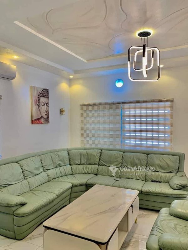 Penthouse meublé de luxe avec 2 chambres et équipements haut de gamme