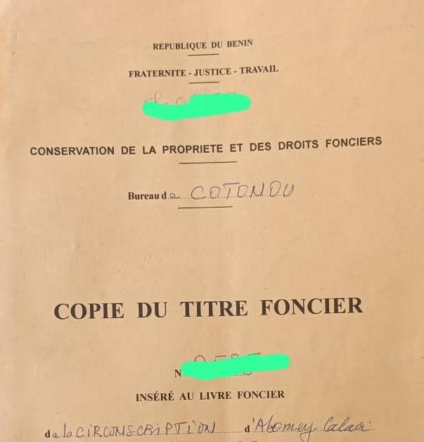 Terrain exceptionnel de 3337m² avec titre foncier personnel en zone électrifiée et habitée