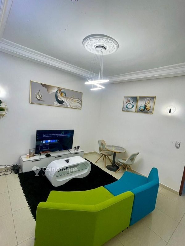 Appartement meublé 2 pièces avec services haut de gamme et confort moderne