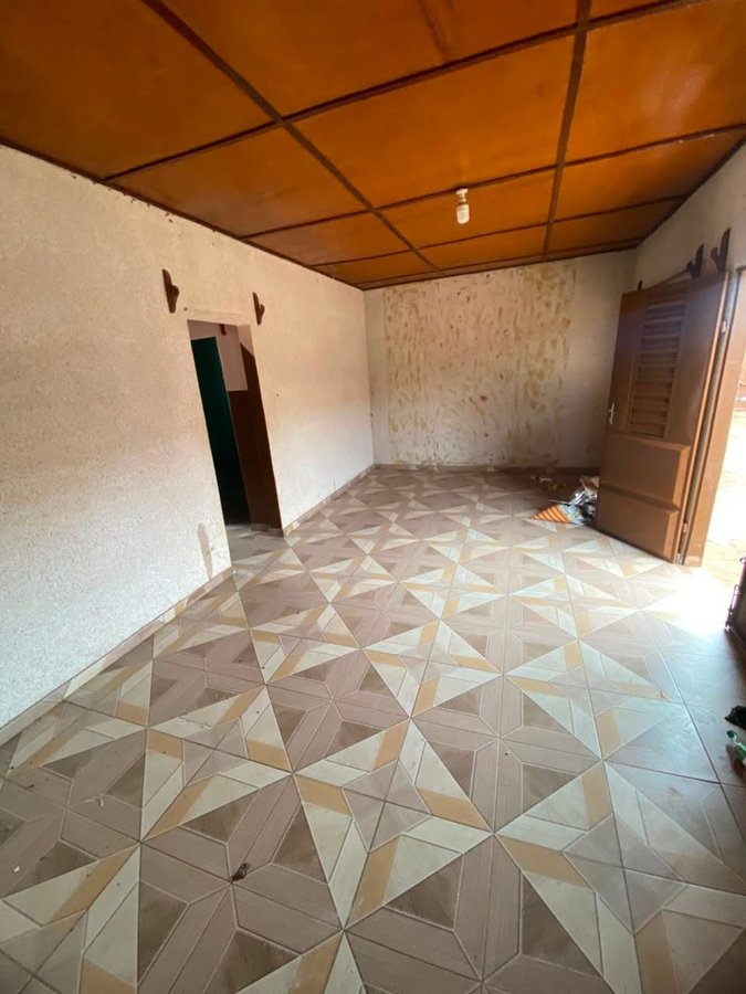 Appartement cosy de 2 pièces avec cour sécurisée et commodités modernes