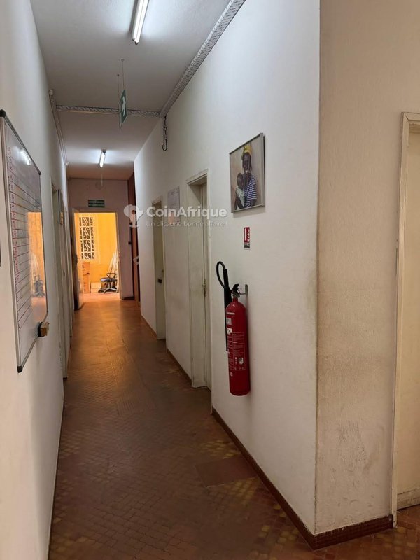 Villa luxueuse de 10 chambres avec jardin et terrasse spacieuse