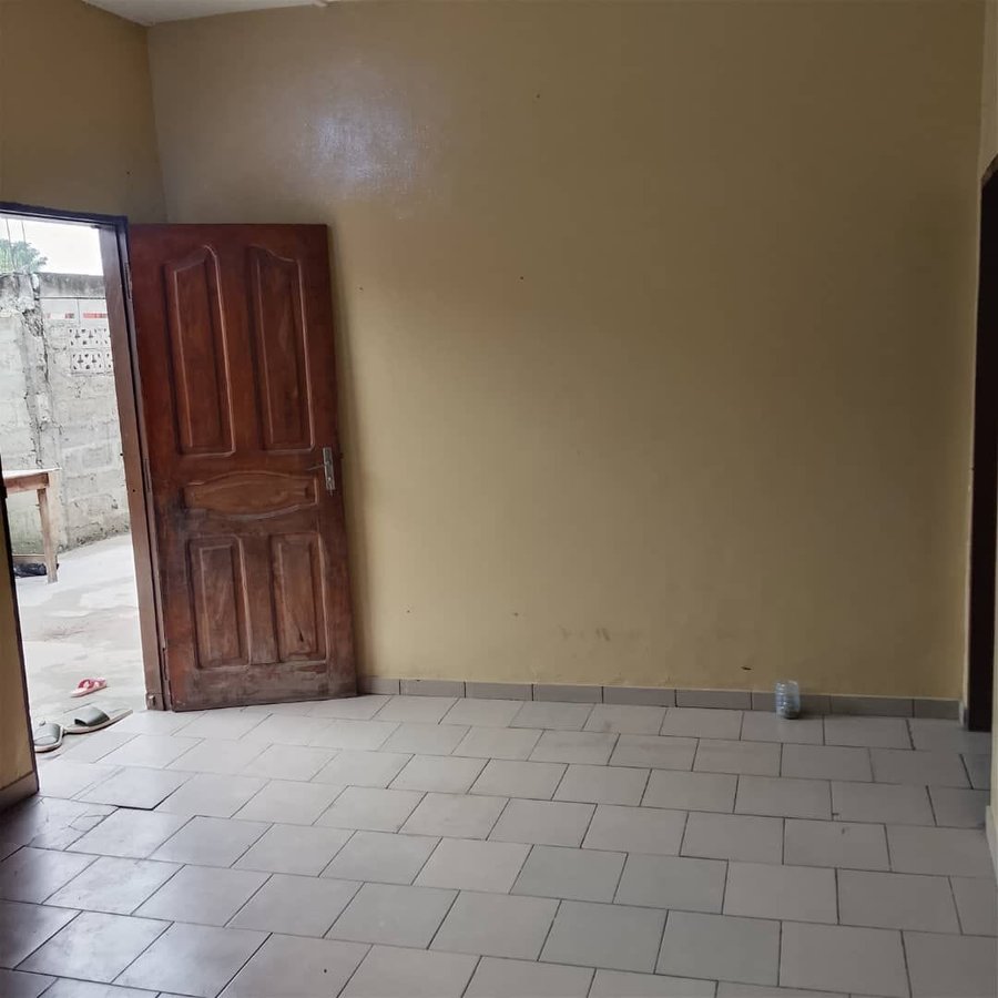 Appartement 1 pièce avec sanitaires et compteur individuel