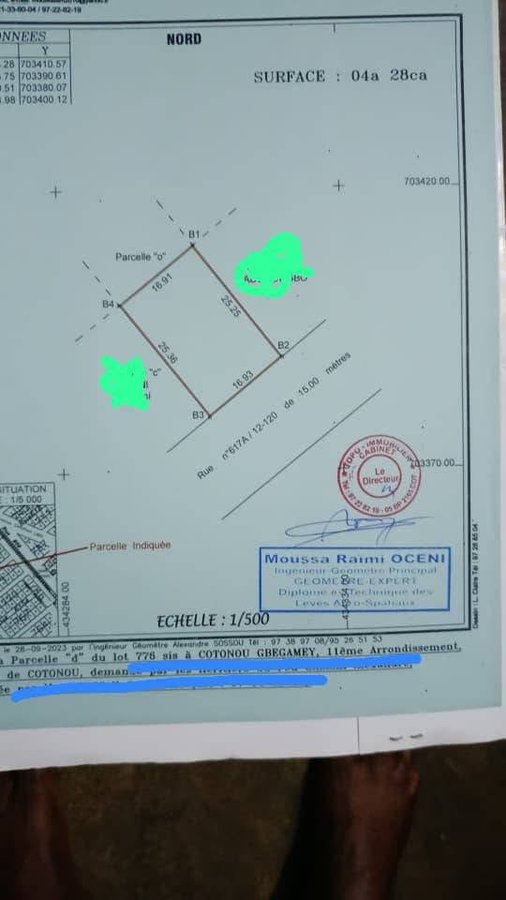 Terrain constructible de 428 m² avec papiers complets et opportunité de développement immédiat