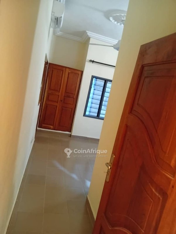 Appartement meublé de 2 pièces haut standing avec climatisation et gardiennage 24h/24