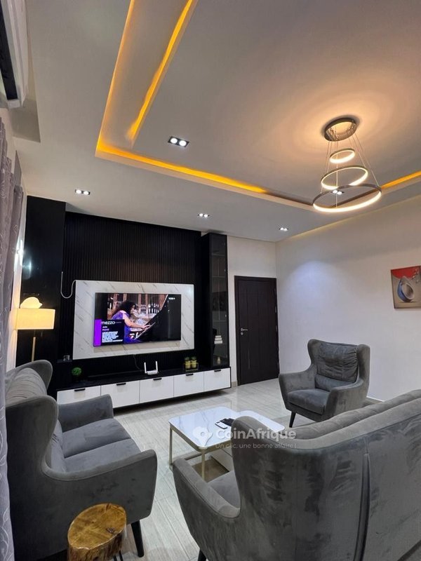 Appartement meublé haut standing de 3 pièces avec climatisation et équipements premium