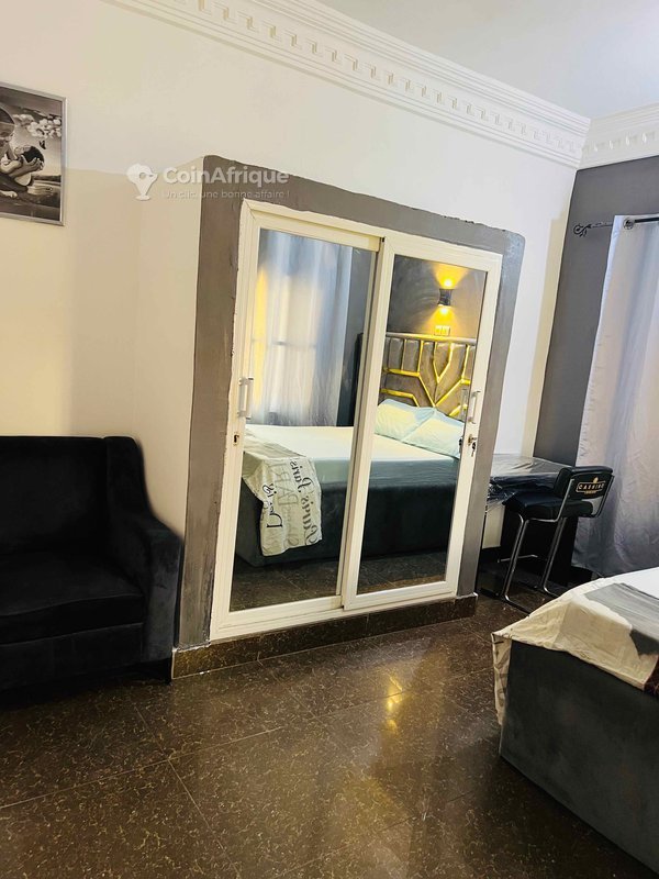 Appartement meublé d'exception avec climatisation et espace vert