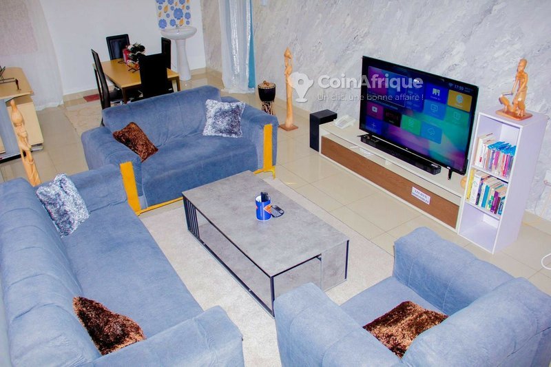 Appartement meublé de 2 pièces avec terrasse et climatisation haut de gamme