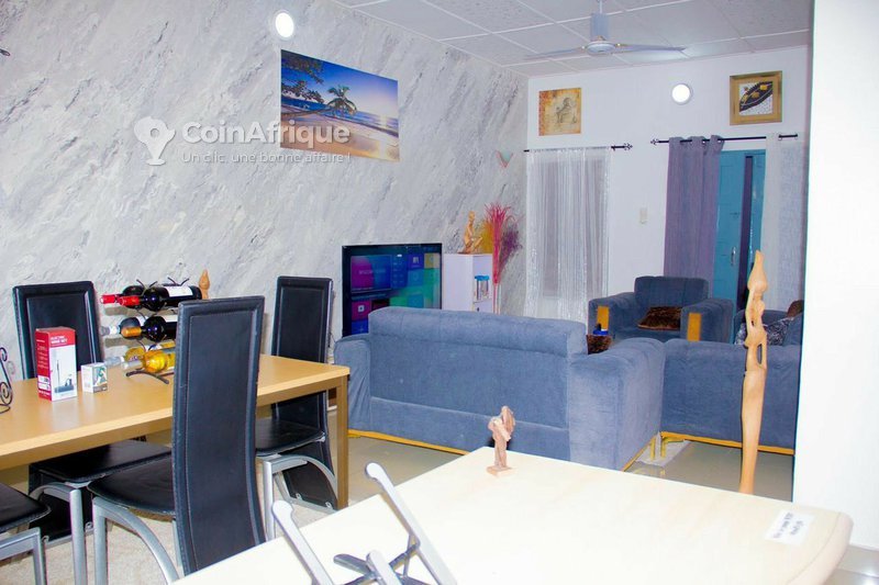 Appartement meublé de 2 pièces avec terrasse et climatisation haut de gamme