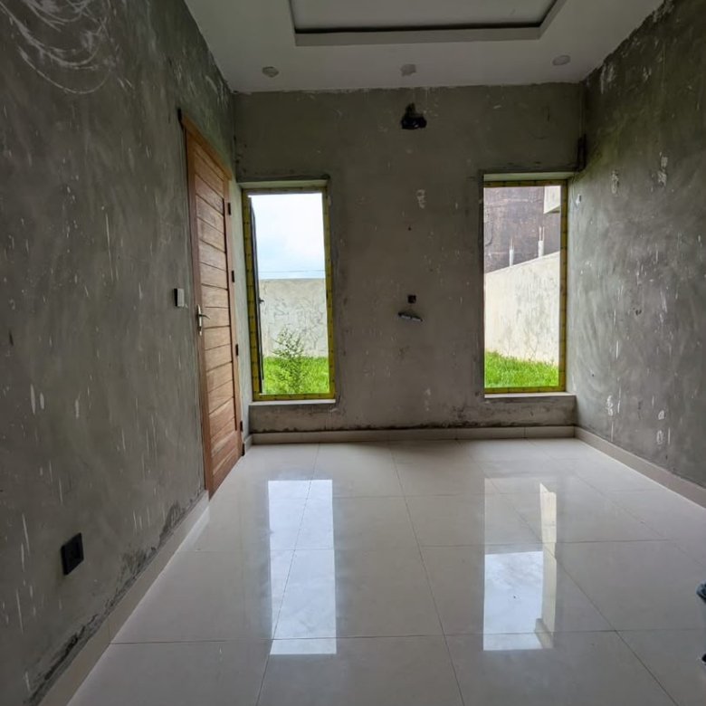 Magnifique villa de 4 pièces avec titre foncier personnel