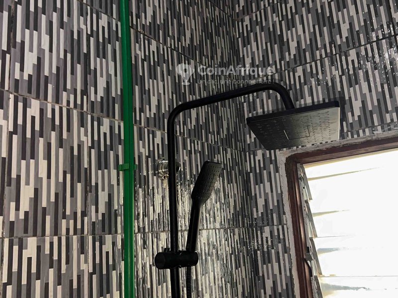 Appartement meublé 2 pièces avec climatisation et proximité immédiate de la plage