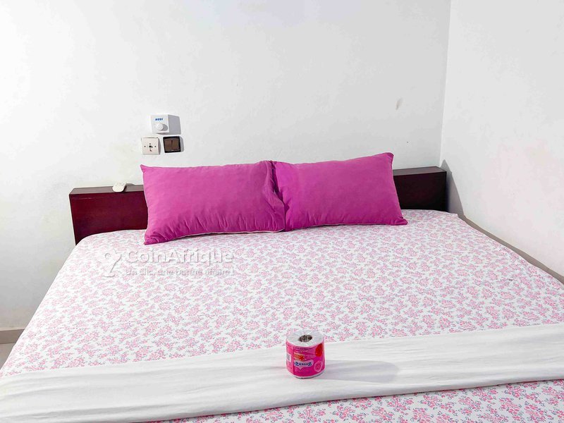 Appartement meublé 2 pièces avec climatisation et proximité immédiate de la plage