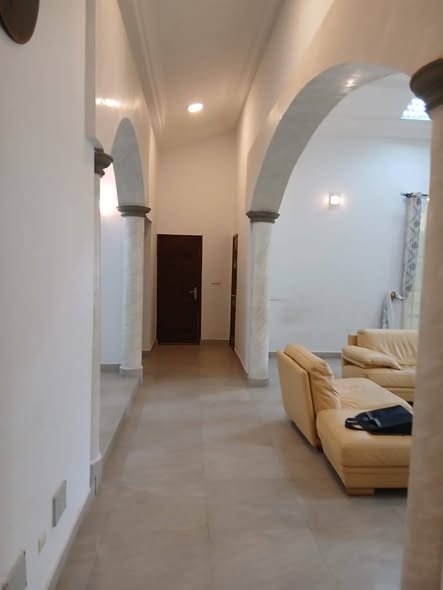 Villa luxueuse de 3 chambres avec sécurité 24/24 et jardin spacieux