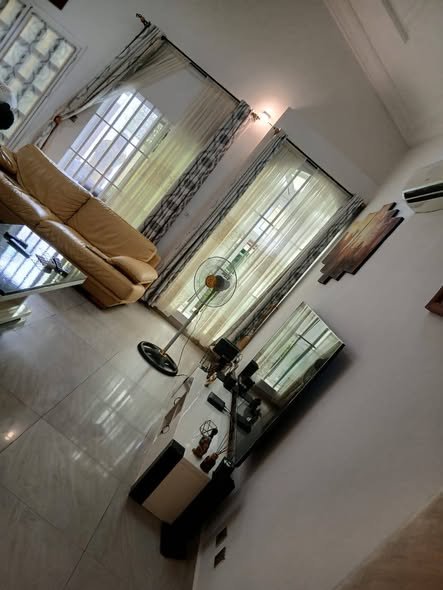 Villa luxueuse de 3 chambres avec sécurité 24/24 et jardin spacieux